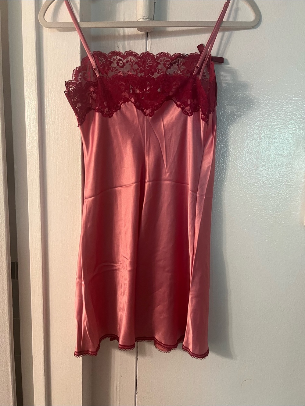 Rose and Raspberry Pink VS Slip - Picture 2 of 4